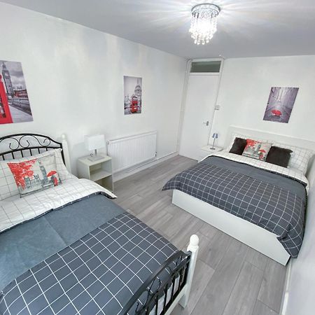 2 Bedroom Flat, Dalston Junction, Londres Exterior foto